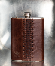 Load image into Gallery viewer, Hip Flask with Leather Cover Men
