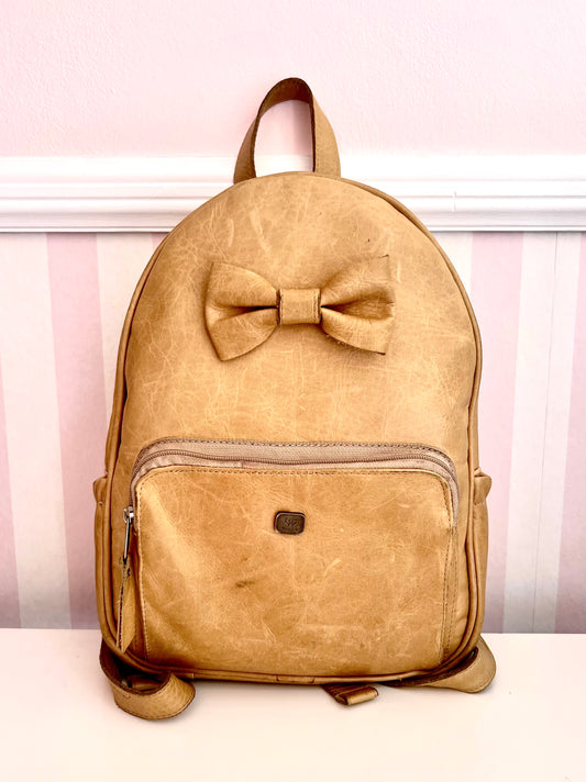 Small backpack with bow