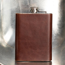 Load image into Gallery viewer, Hip Flask with Leather Cover Men
