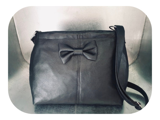 The Mercury Bow Bag